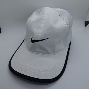 Nike White and Black Women's Hat